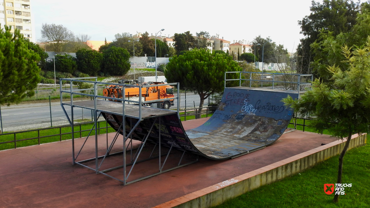 Amadora halfpipe